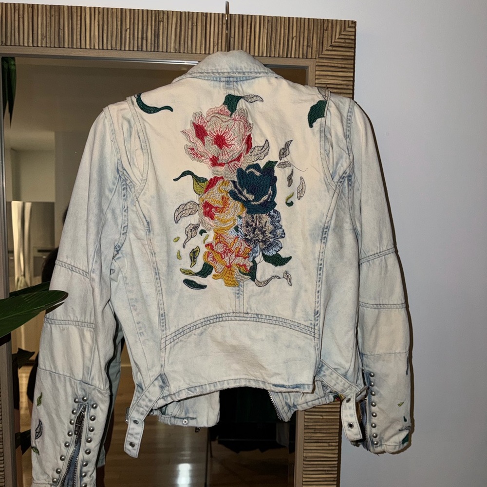 Blank NYC Floral Embroidered Jean Jacket - Picture 5 of 6